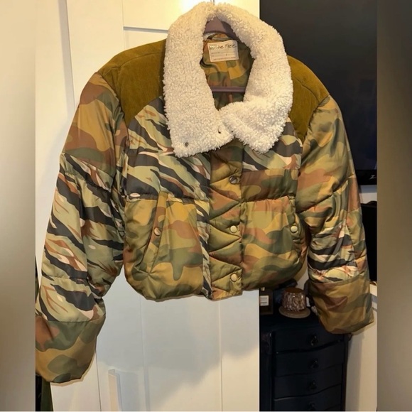 Free People West Coast Puffer - Picture 3 of 4